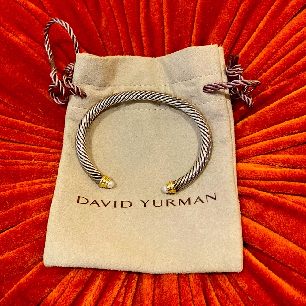 Authentic David Yurman Classic Cable pearl bracelet.